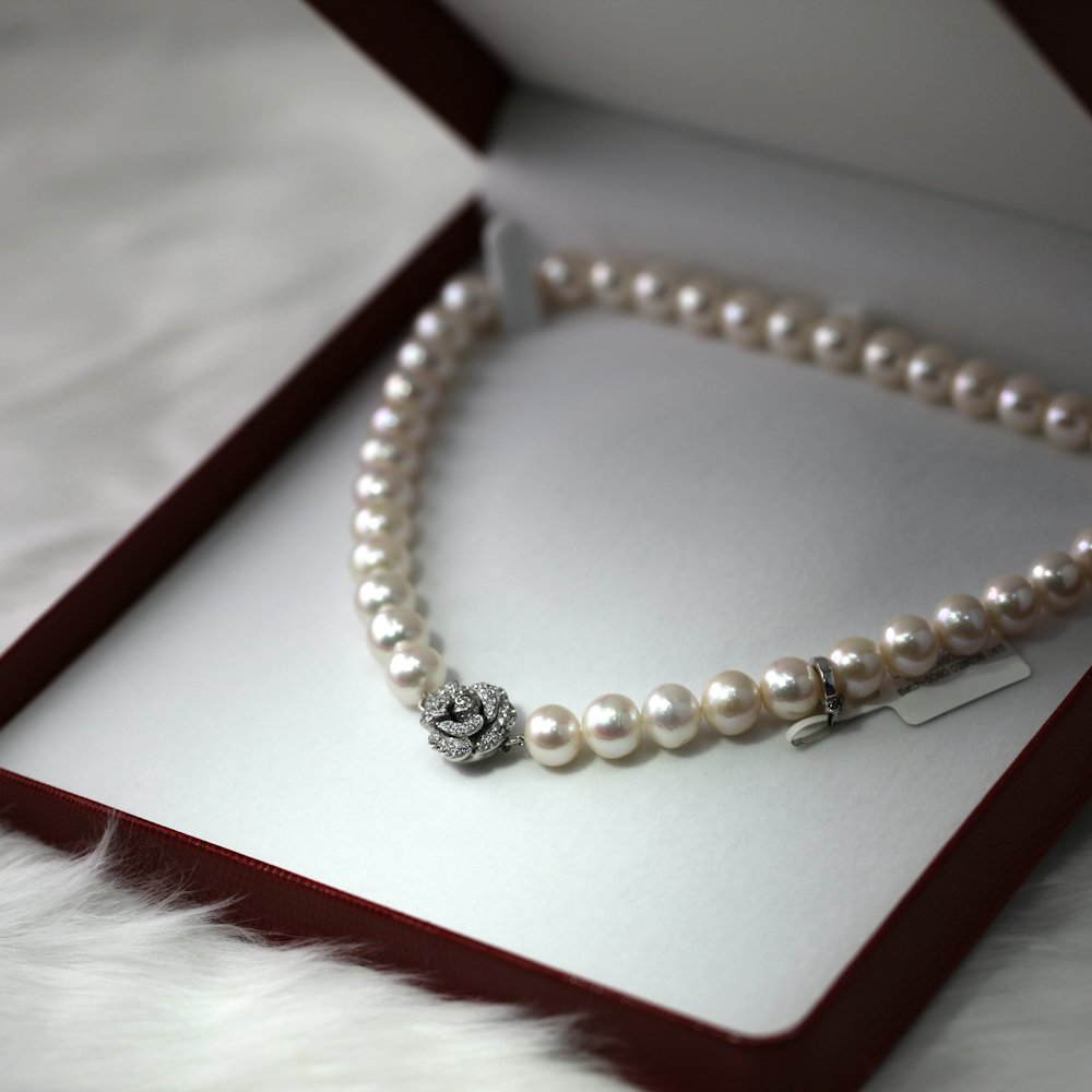 Pearl necklace